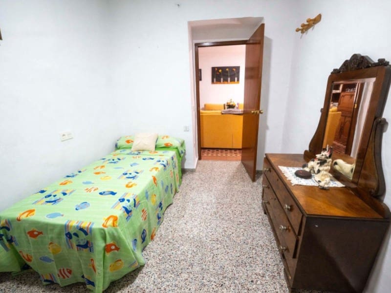 5 soveværelse Byhus til salg i Alhama de Granada med garage - € 124.000 (Ref: 8760313)