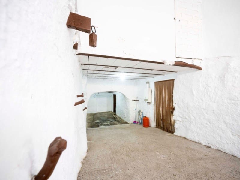 5 soveværelse Byhus til salg i Alhama de Granada med garage - € 124.000 (Ref: 8760313)