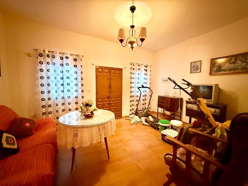 4 soveværelse Finca/Landehus til salg i Comares - € 149.900 (Ref: 8836867)