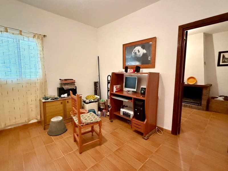 4 soveværelse Finca/Landehus til salg i Comares - € 149.900 (Ref: 8836867)