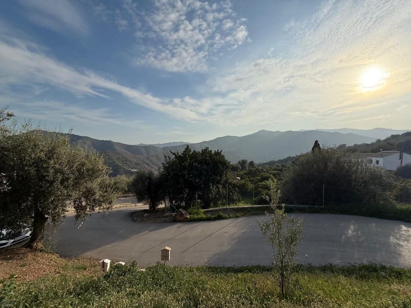 4 soveværelse Finca/Landehus til salg i Comares - € 149.900 (Ref: 8836867)