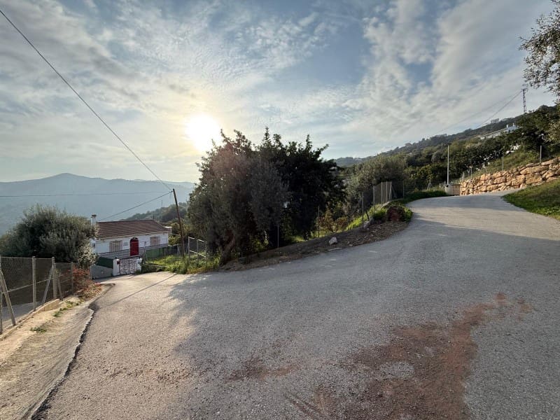 4 soveværelse Finca/Landehus til salg i Comares - € 149.900 (Ref: 8836867)