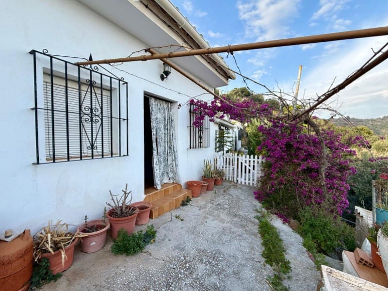 4 soveværelse Finca/Landehus til salg i Comares - € 149.900 (Ref: 8836867)
