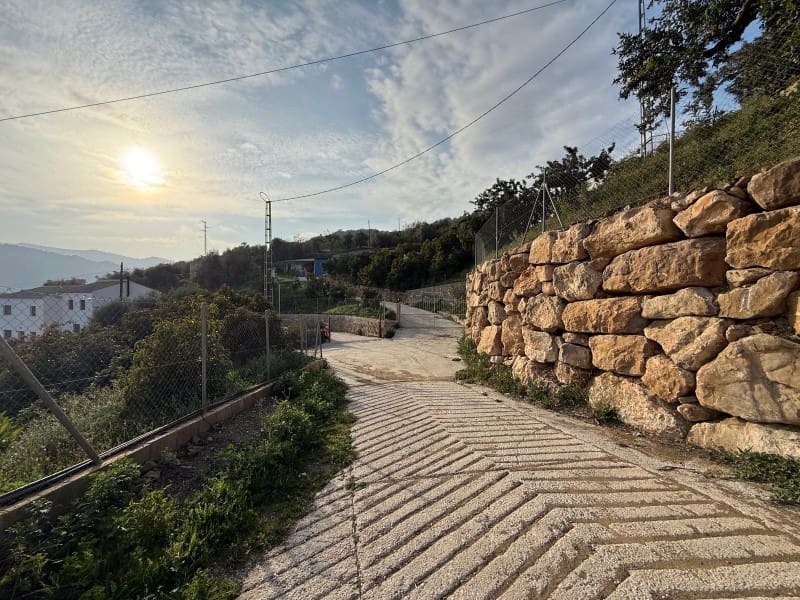 4 soveværelse Finca/Landehus til salg i Comares - € 149.900 (Ref: 8836867)