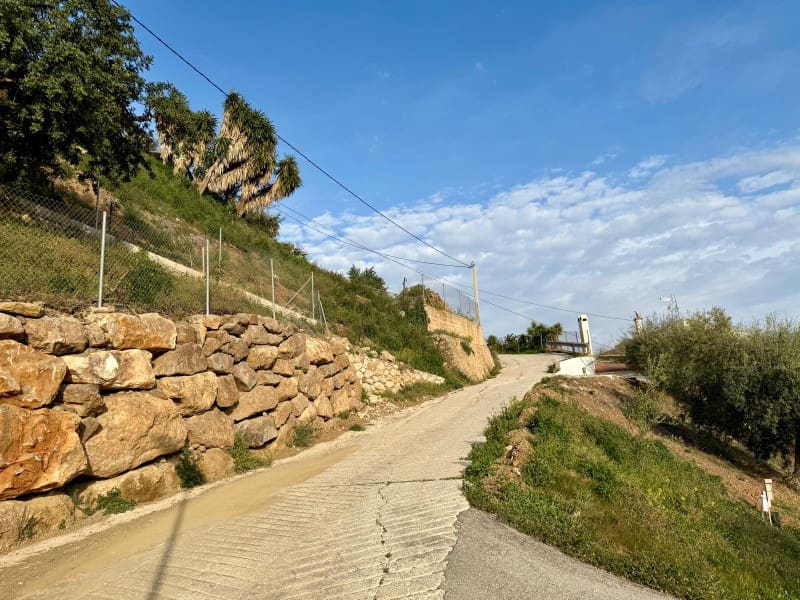 4 soveværelse Finca/Landehus til salg i Comares - € 149.900 (Ref: 8836867)