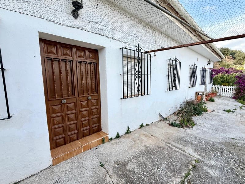 4 soveværelse Finca/Landehus til salg i Comares - € 149.900 (Ref: 8836867)