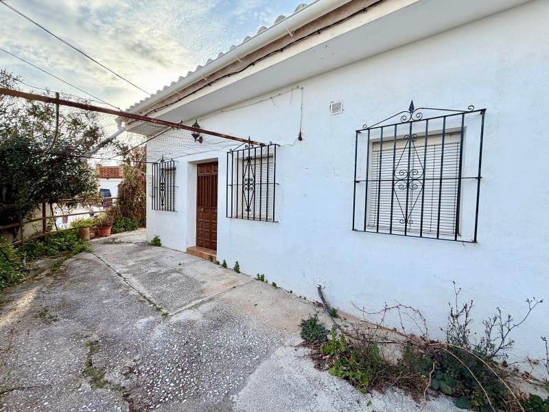 4 soveværelse Finca/Landehus til salg i Comares - € 149.900 (Ref: 8836867)