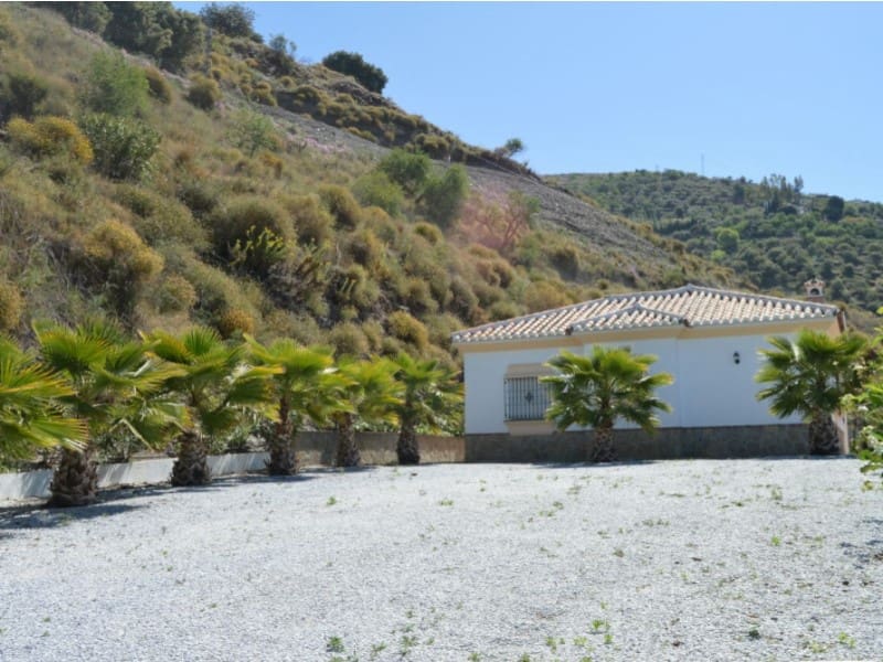 3 soveværelse Finca/Landehus til salg i Competa med swimmingpool - € 380.000 (Ref: 8839323)