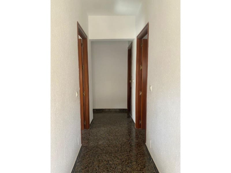 6 soveværelse Byhus til salg i Canillas de Aceituno med garage - € 133.000 (Ref: 8869958)