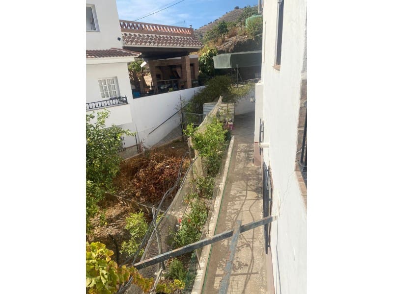 6 soveværelse Byhus til salg i Canillas de Aceituno med garage - € 133.000 (Ref: 8869958)