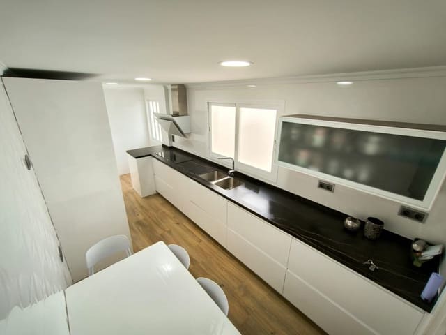 3 makuuhuone Asunto myytävänä paikassa Vélez-Málaga - 289 000 € (Ref: 8900622)