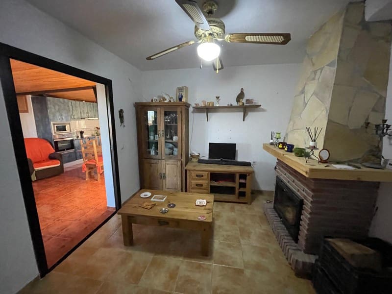 3 soveværelse Finca/Landehus til salg i Nerja med swimmingpool garage - € 549.000 (Ref: 8921587)