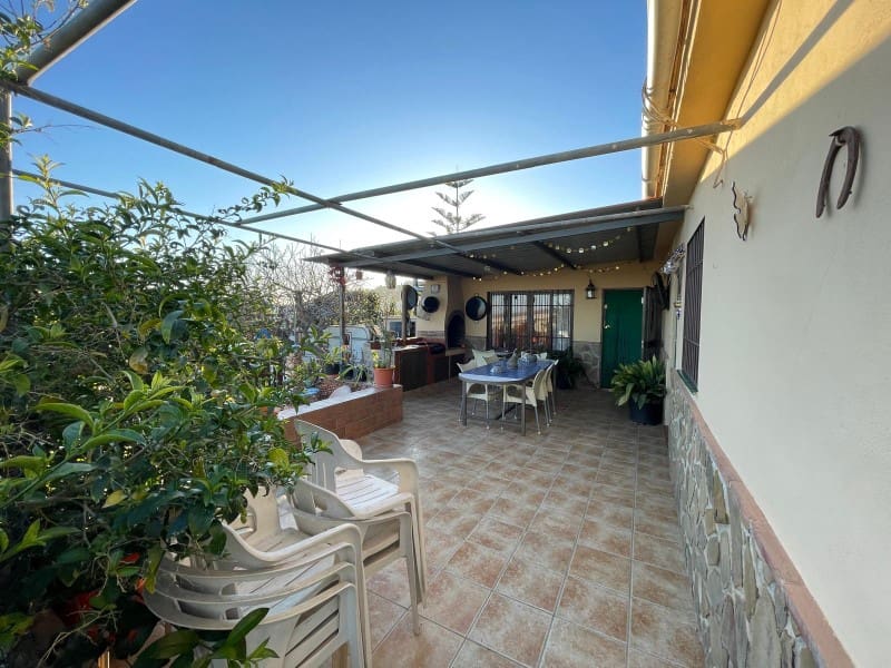 3 soveværelse Finca/Landehus til salg i Nerja med swimmingpool garage - € 549.000 (Ref: 8921587)