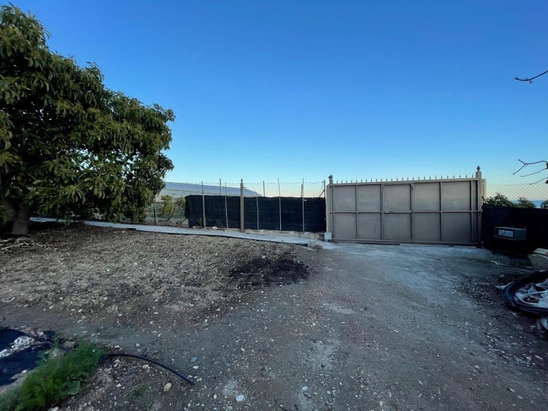 3 soveværelse Finca/Landehus til salg i Nerja med swimmingpool garage - € 549.000 (Ref: 8921587)