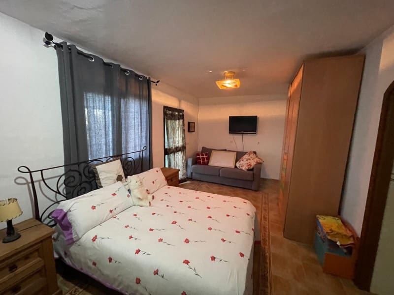 3 soveværelse Finca/Landehus til salg i Nerja med swimmingpool garage - € 549.000 (Ref: 8921587)