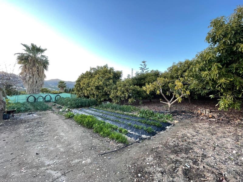 3 soveværelse Finca/Landehus til salg i Nerja med swimmingpool garage - € 549.000 (Ref: 8921587)