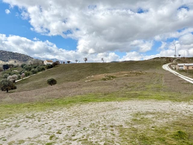 Grunde uden byggetilladelser til salg i Alhama de Granada - € 29.000 (Ref: 8926874)