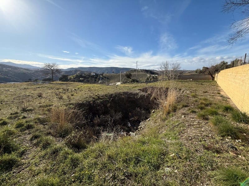 Grunde uden byggetilladelser til salg i Alhama de Granada - € 59.000 (Ref: 8926875)