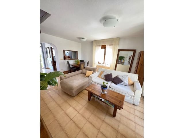 2 sypialnia Willa na sprzedaż w Centro Internacional, Torrox z basenem - 329 900 € (Ref: 8949082)