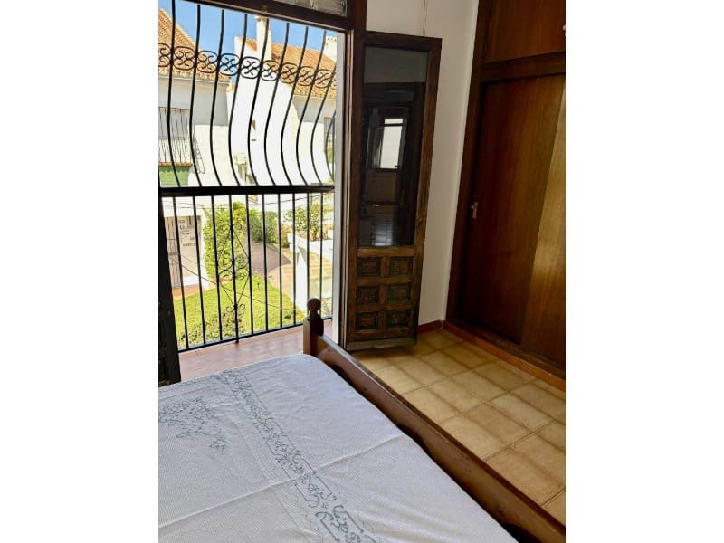 2 chambre Villa/Maison à vendre à Torrox-Costa avec piscine - 329 900 € (Ref: 8949082)