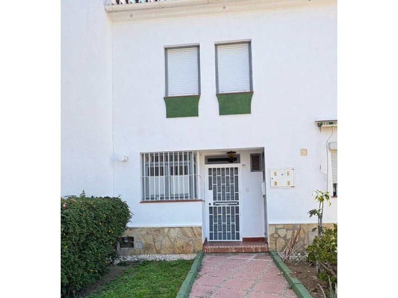 2 chambre Villa/Maison à vendre à Torrox-Costa avec piscine - 329 900 € (Ref: 8949082)