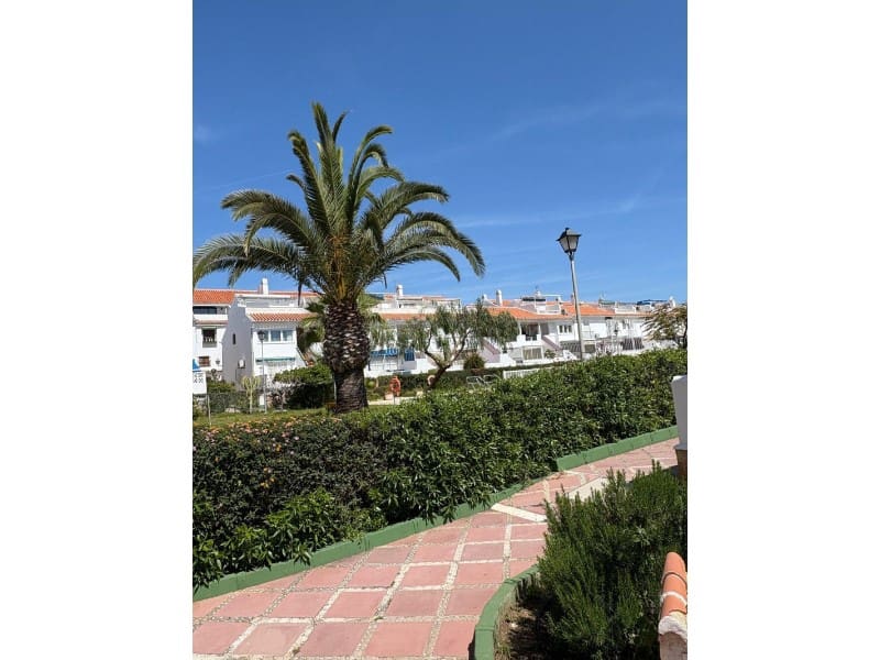 2 chambre Villa/Maison à vendre à Torrox-Costa avec piscine - 329 900 € (Ref: 8949082)