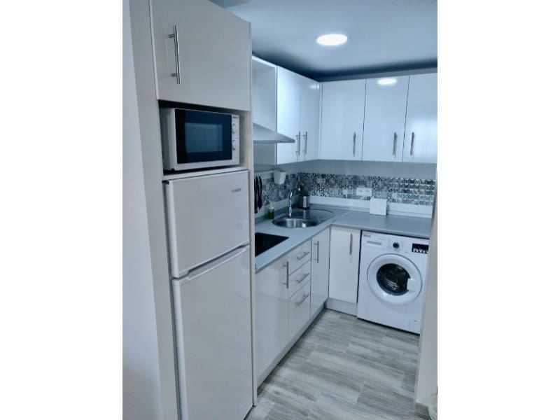 Studio til salg i Torre del Mar med swimmingpool - € 169.000 (Ref: 8986210)