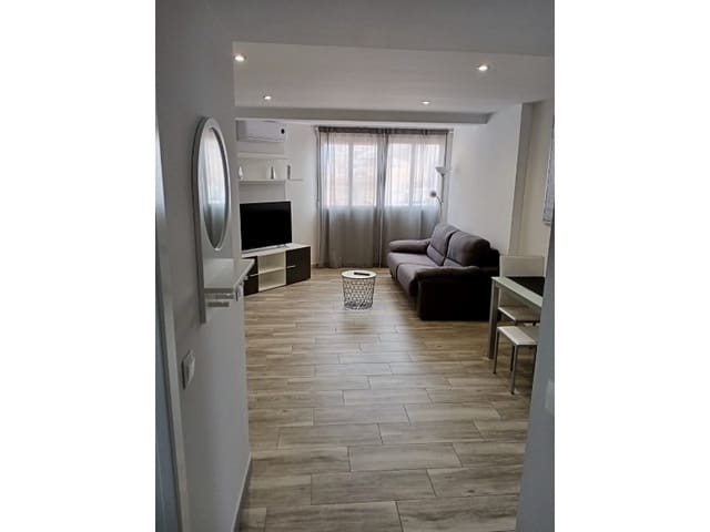 Studio te koop in Torre del Mar, Vélez-Málaga met zwembad - € 169.000 (Ref: 8986210)