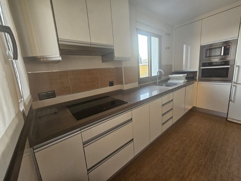 4 camera da letto Villa in vendita in Lagos con piscina garage - 475.000 € (Rif: 8999347)