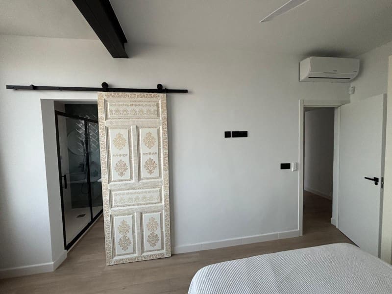 2 soveværelse Semi-Rækkehus til leje i Almayate - € 900 (Ref: 9034788)