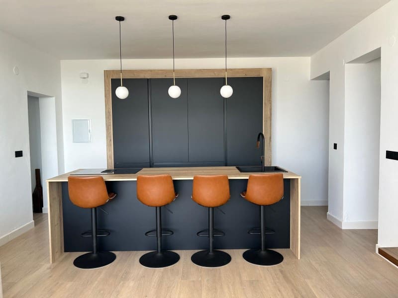 2 soveværelse Semi-Rækkehus til leje i Almayate - € 900 (Ref: 9034788)