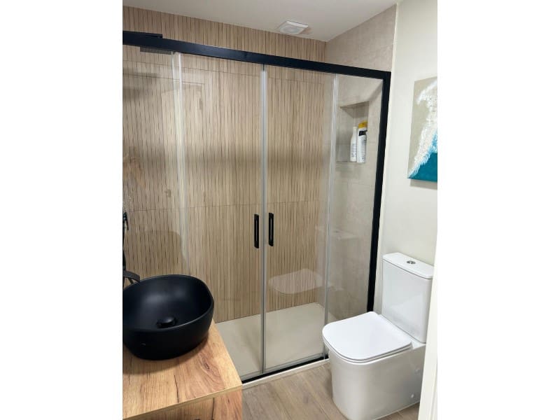 2 soveværelse Semi-Rækkehus til leje i Almayate - € 900 (Ref: 9034788)