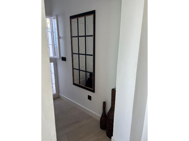 2 soveværelse Semi-Rækkehus til leje i Almayate - € 900 (Ref: 9034788)