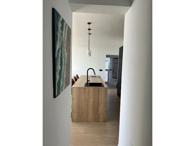 2 soveværelse Semi-Rækkehus til leje i Almayate - € 900 (Ref: 9034788)