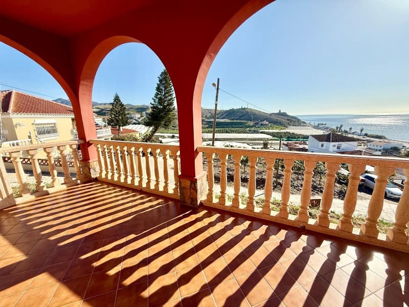 3 soveværelse Byhus til salg i Lagos med garage - € 428.900 (Ref: 9081957)