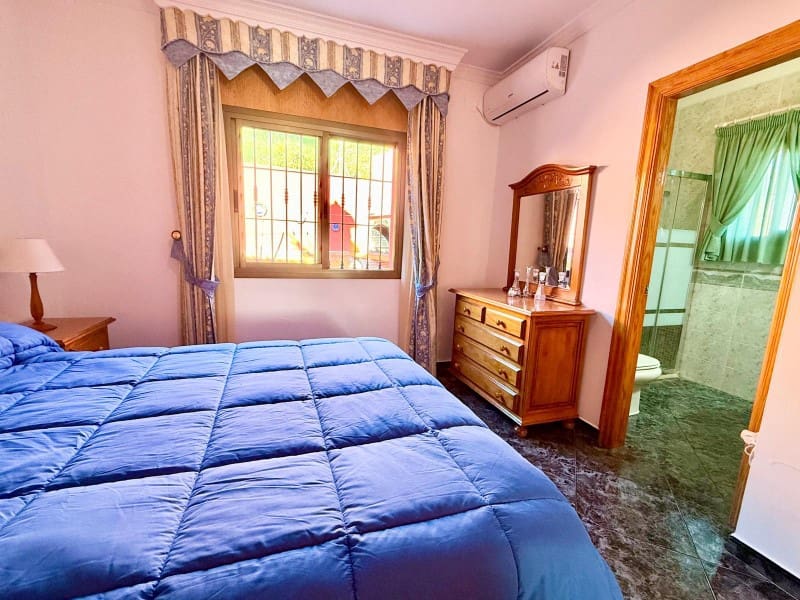 3 soveværelse Byhus til salg i Lagos med garage - € 428.900 (Ref: 9081957)