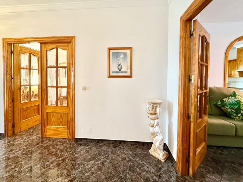 3 soveværelse Byhus til salg i Lagos med garage - € 428.900 (Ref: 9081957)