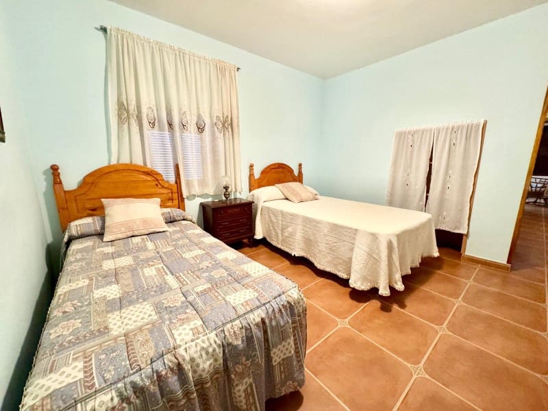 5 soveværelse Byhus til salg i Alhama de Granada - € 110.000 (Ref: 9114338)