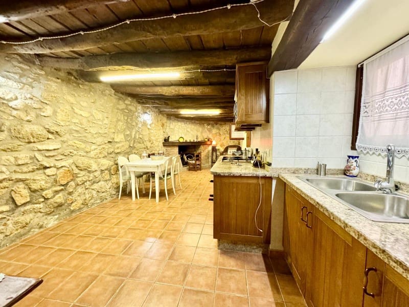 5 soveværelse Byhus til salg i Alhama de Granada - € 110.000 (Ref: 9114338)