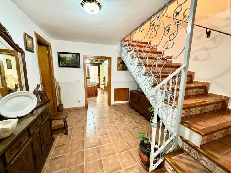 5 soveværelse Byhus til salg i Alhama de Granada - € 110.000 (Ref: 9114338)