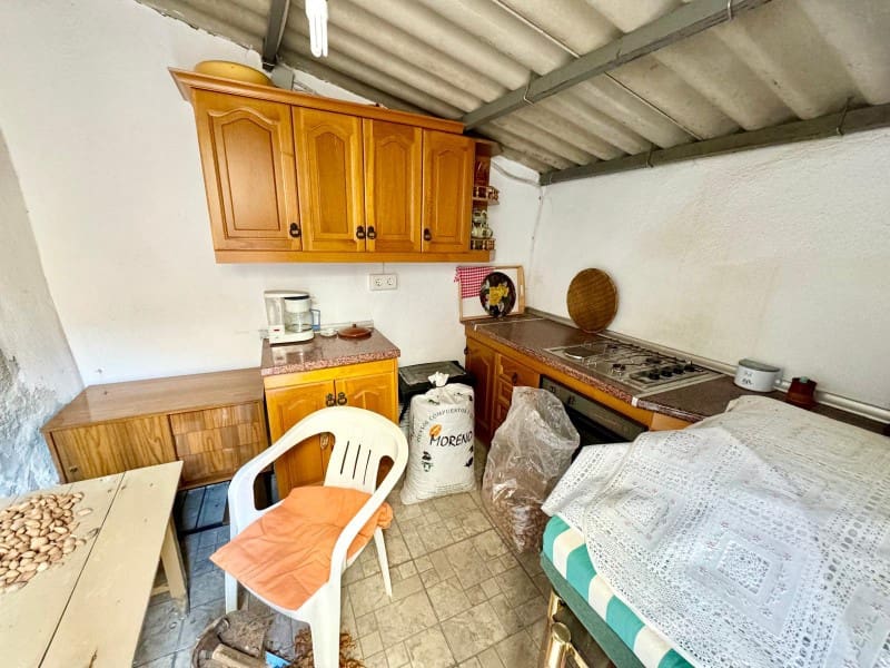 5 soveværelse Byhus til salg i Alhama de Granada - € 110.000 (Ref: 9114338)