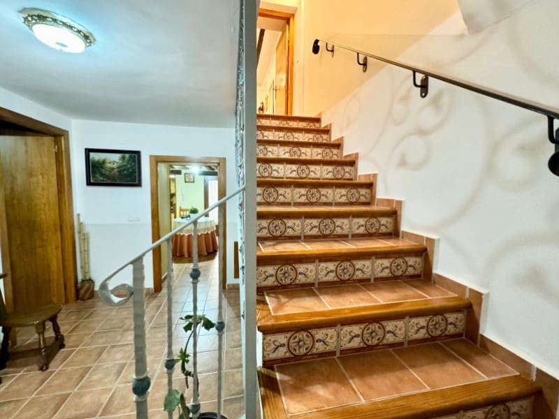 5 soveværelse Byhus til salg i Alhama de Granada - € 110.000 (Ref: 9114338)