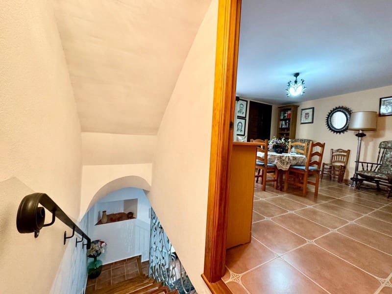 5 soveværelse Byhus til salg i Alhama de Granada - € 110.000 (Ref: 9114338)