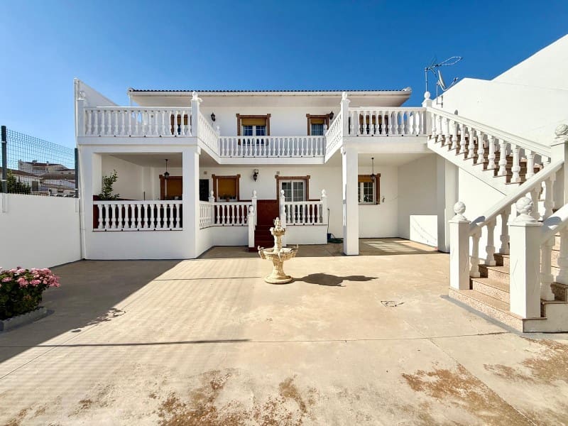 4 soverom Hus til salgs i Zafarraya med garasje - € 220 000 (Ref: 9129940)