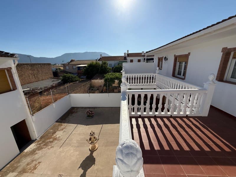 4 soverom Hus til salgs i Zafarraya med garasje - € 220 000 (Ref: 9129940)