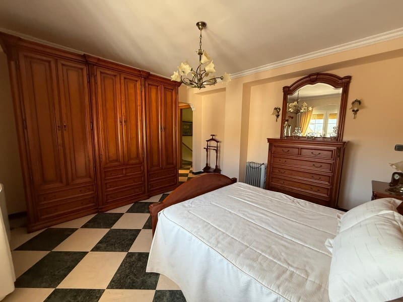 4 soverom Hus til salgs i Zafarraya med garasje - € 220 000 (Ref: 9129940)