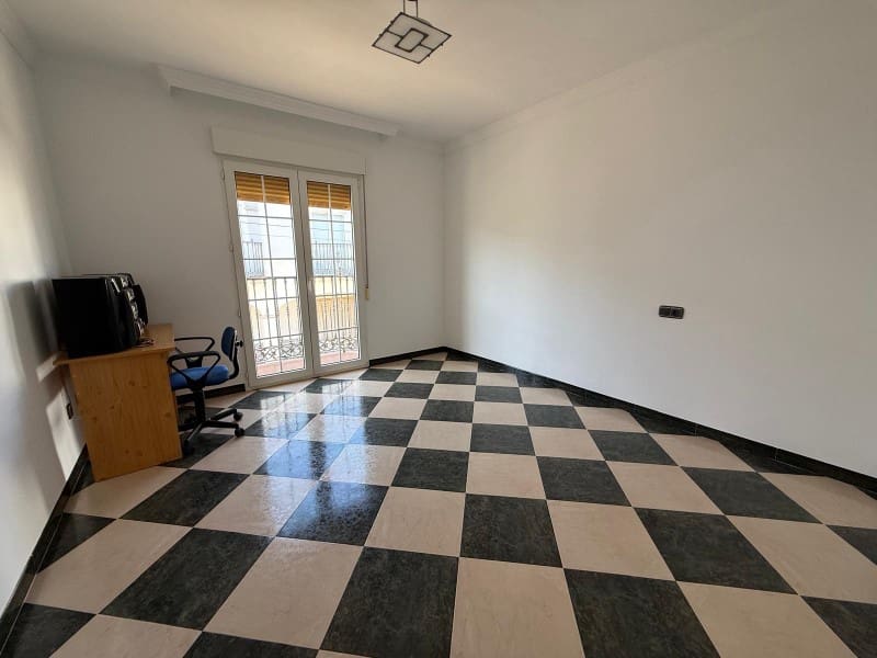 4 soverom Hus til salgs i Zafarraya med garasje - € 220 000 (Ref: 9129940)