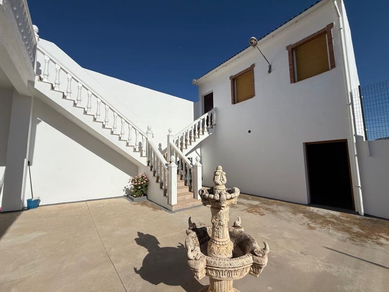 4 soverom Hus til salgs i Zafarraya med garasje - € 220 000 (Ref: 9129940)