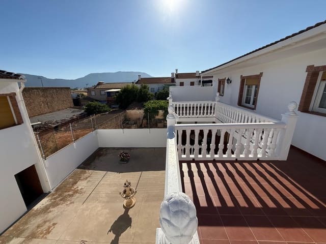 4 camera da letto Casa in vendita in El Almendral, Zafarraya con garage - 220.000 € (Rif: 9129940)