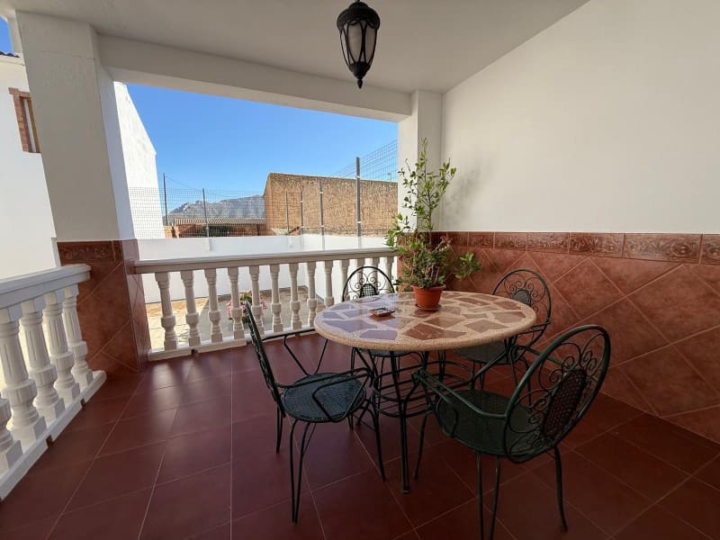 4 soverom Hus til salgs i Zafarraya med garasje - € 220 000 (Ref: 9129940)